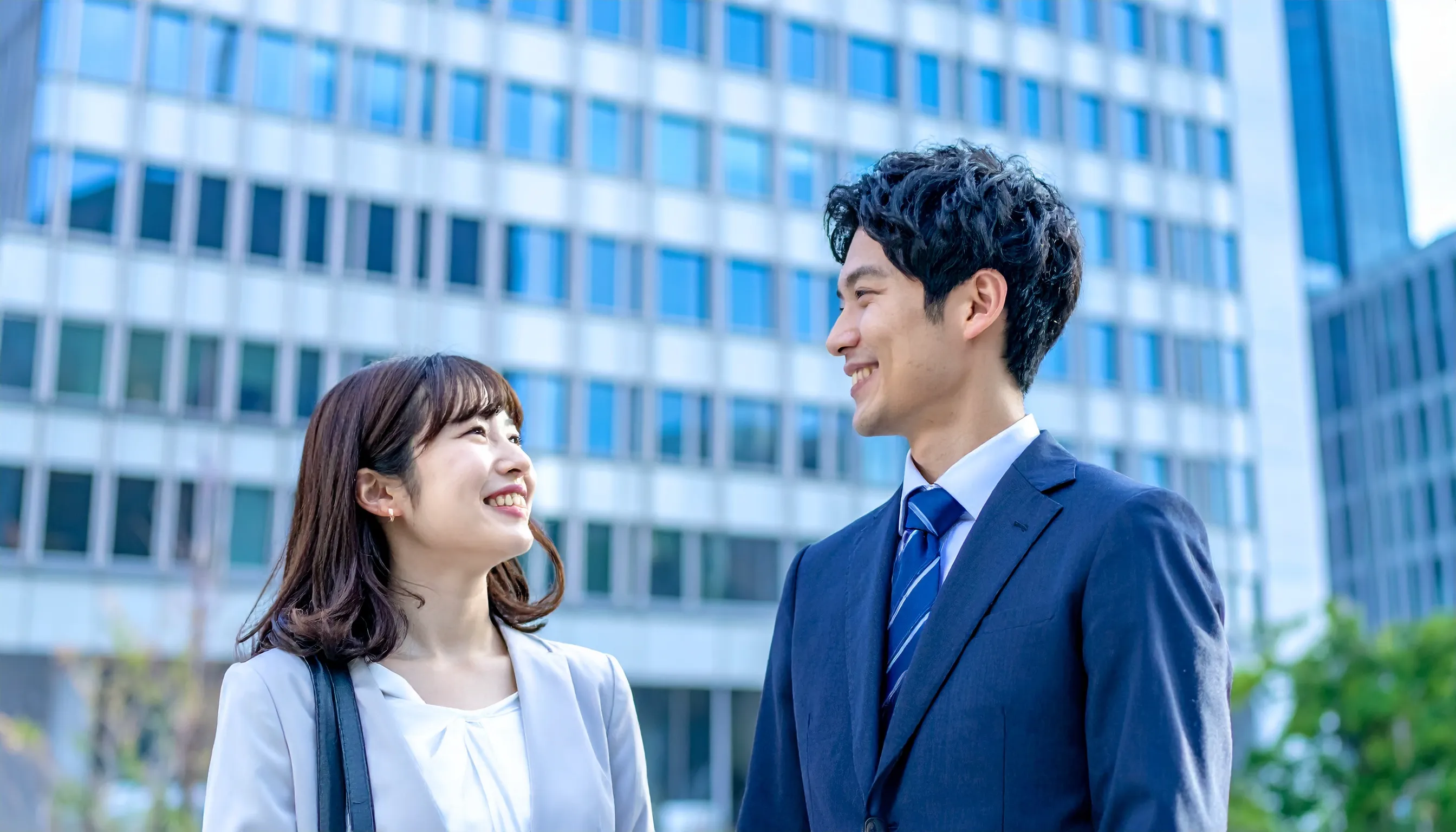 【2025年版】転職面接の自己紹介完全ガイド｜重要性と成功パターン